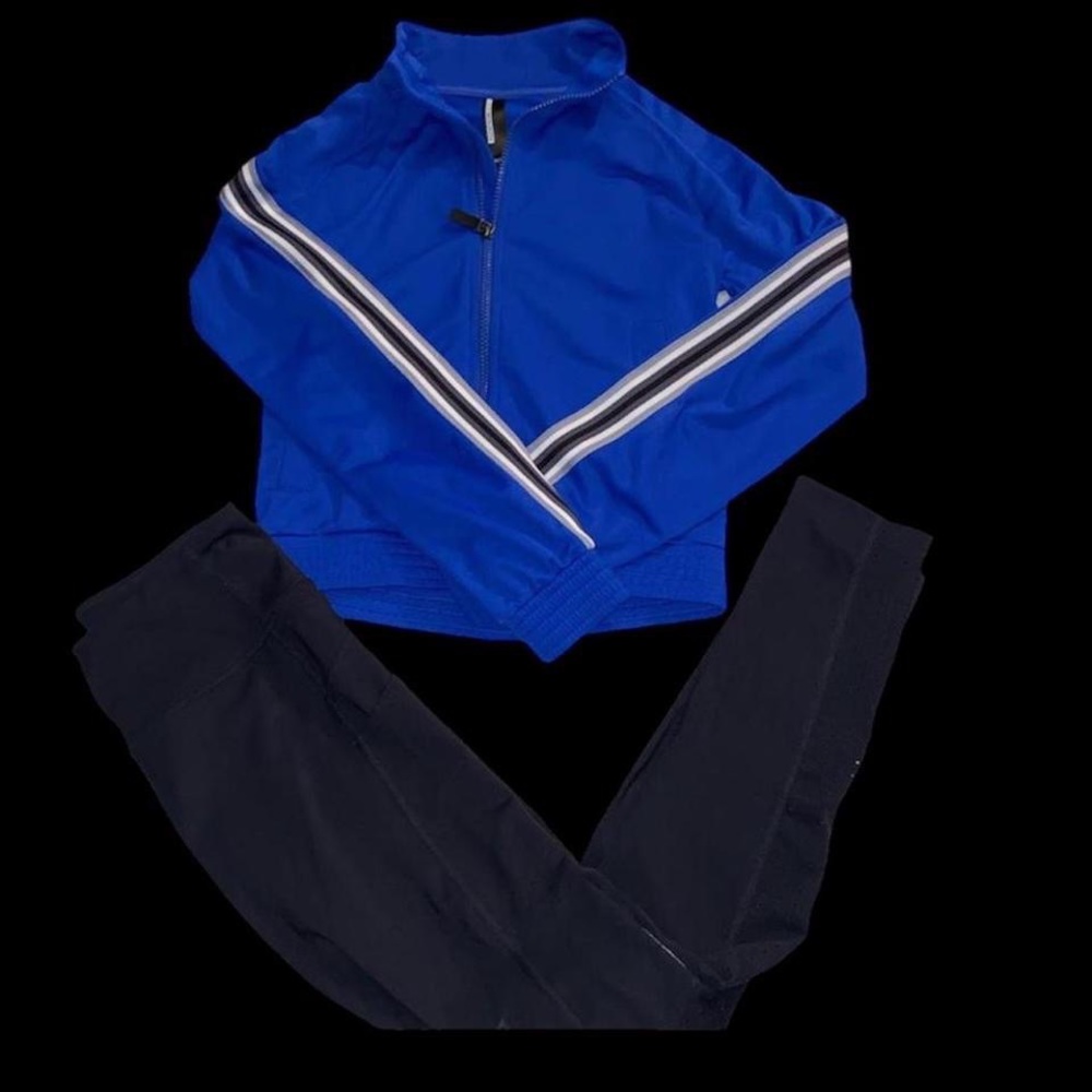 Mondetta Two Piece Set